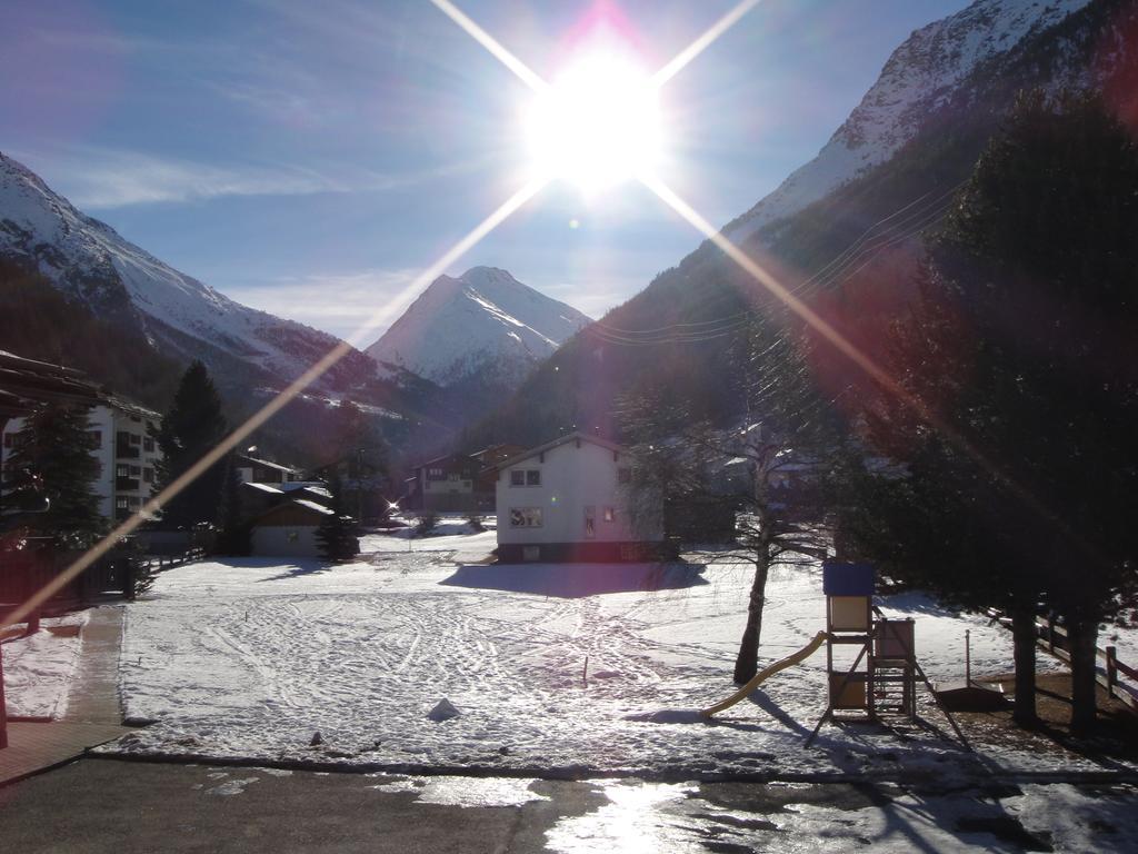 Ferienwohnung Haus Alpenstern Saas-Grund Zimmer foto