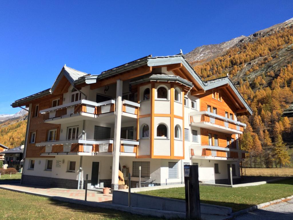 Ferienwohnung Haus Alpenstern Saas-Grund Exterior foto